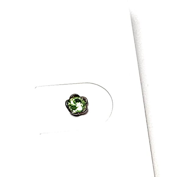 925 silver & green Peridot stud earrings - Picture 2 of 7
